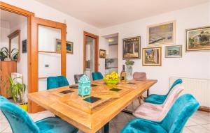 Fotografia z galérie ubytovania Beautiful Home In Veli Losinj With 4 Bedrooms And Wifi vo Veli Lošinj