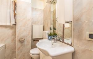 Fotografia z galérie ubytovania Beautiful Home In Veli Losinj With 4 Bedrooms And Wifi vo Veli Lošinj