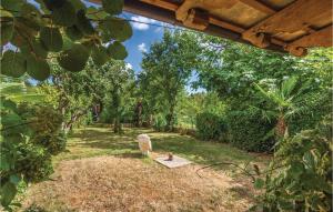 Vonkajšia záhrada v ubytovaní Holiday Home Puzari Vi