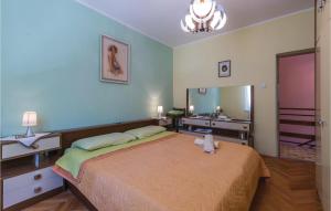Posteľ alebo postele v izbe v ubytovaní Holiday Home Manjadvorci 08