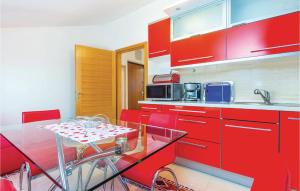 Gallery image of 2 Bedroom Stunning Apartment In Selce in Selce