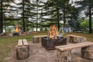 Zahrada ubytování Deluxe Suite-sur-Lac Superieur - Tremblant Versant Nord