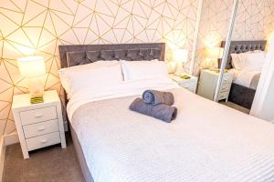 Gallery image of Attractive 2 Bedroom Penthouse with free Parking in Romford