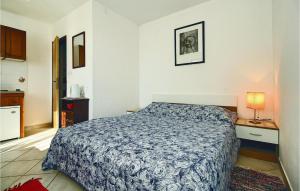 Postel nebo postele na pokoji v ubytování Lovely Apartment In Umag With Wifi