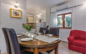 Posedenie v ubytovaní Holiday Home Vinisce Pod Balankinu