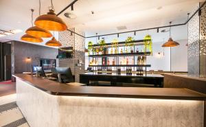 Lounge nebo bar v ubytování Holiday Inn Express Melbourne Little Collins by IHG