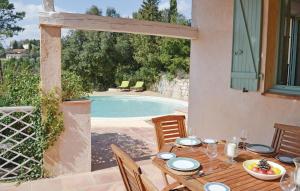Πισίνα στο ή κοντά στο Gorgeous Home In Montauroux, Var +38 φωτογραφίες