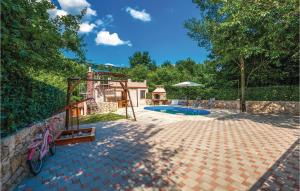 Photo de la galerie de l'établissement Beautiful Home In Bribir With 4 Bedrooms, Wifi And Outdoor Swimming Pool, à Bribir