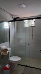 CASA CONFORTÁVEL COM 4 QUARTOS EM ALTER DO CHÃO的一间浴室