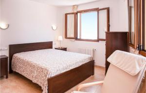 Postel nebo postele na pokoji v ubytování Nice Apartment In Tossa De Mar, Girona