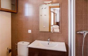 Koupelna v ubytování Nice Apartment In Tossa De Mar, Girona