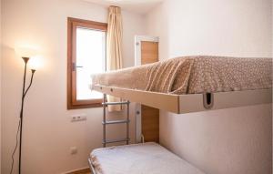 Postel nebo postele na pokoji v ubytování Nice Apartment In Tossa De Mar, Girona