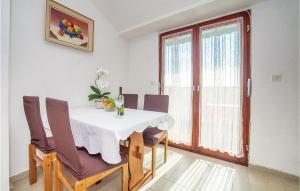 Gallery image of 2 Bedroom Amazing Apartment In Crikvenica in Crikvenica