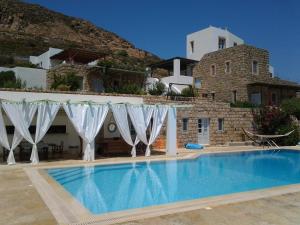 Swimmingpoolen hos eller tæt på Onar Patmos
