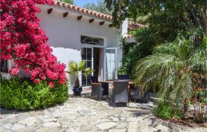A garden outside Beautiful Home In Algarrobo With Wifi
