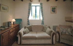 Posezení v ubytování Holiday Home Le Faouet P-728 + 14 fotografií