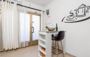 Fotografie z fotogalerie ubytování 1 Bedroom Stunning Apartment In Rijeka v destinaci Pašac
