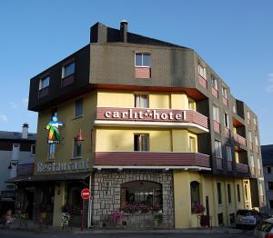 Byggingin sem hótelið er í