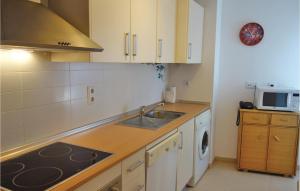 A kitchen or kitchenette at Hacienda Riquelme
