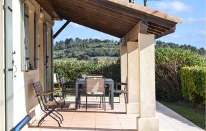 Μπαλκόνι ή βεράντα στο Awesome Home In Saint Pons De Mauchien