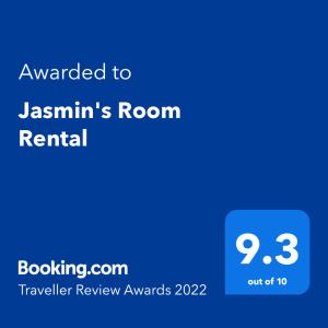 Certifikat, nagrada, logo ili neki drugi dokument izložen u objektu Jasmin's Room Rental