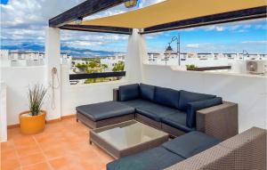 Posezení v ubytování Beautiful Apartment In Alhama De Murcia