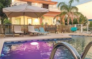 Bassenget på eller i nærheten av Nice Home In La Azohia With Outdoor Swimming Pool