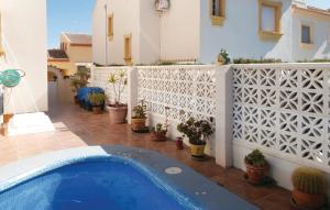 Bazén v ubytování 3 Bedroom Lovely Home In Orihuela Costa nebo v jeho okolí