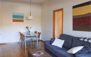 Posezení v ubytování Stunning Apartment In Tossa De Mar + 11 fotografií