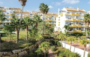 Vonkajšia záhrada v ubytovaní Cozy Apartment In Laguna De Mijas