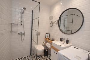 A bathroom at Chrysalis 2