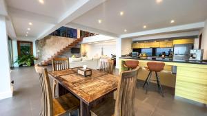 Dapur atau dapur kecil di The Hideaway +13 gambar