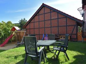 Zahrada ubytování Holiday Home Ilsenburg near Ski Area