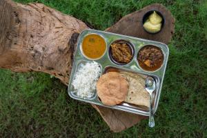 Gallery image of the woodland retreat in Dapoli