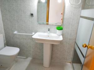 Koupelna v ubytování Apartamento Forner vista mar Orangecosta + 6 fotografií