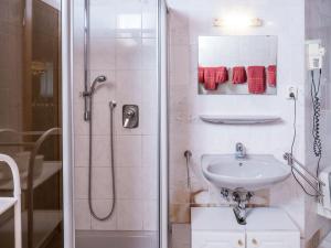 Koupelna v ubytování Ferienhaus in Loßburg in der Nähe des Skigebietes