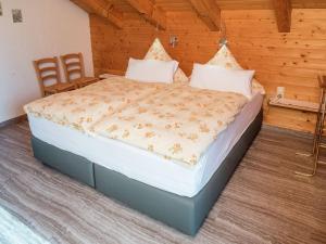 Postel nebo postele na pokoji v ubytování Ferienhaus in Loßburg in der Nähe des Skigebietes