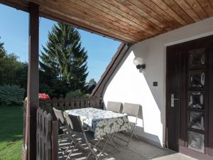 Aed väljaspool majutusasutust Ferienhaus Beerheide nahe Skipisten