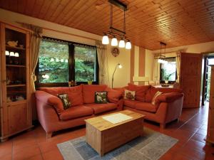 Attractive Holiday home in Waltershausen with Fireplaceにあるシーティングエリア