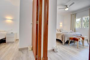 Zdjęcie z galerii obiektu Villa Maravillas 2 by Slow Villas w El Arenal