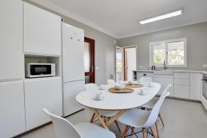 Zdjęcie z galerii obiektu Villa Maravillas 2 by Slow Villas w El Arenal