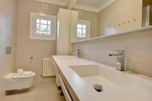 Zdjęcie z galerii obiektu Villa Maravillas 2 by Slow Villas w El Arenal