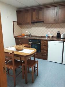 Kuchyň nebo kuchyňský kout v ubytování Apartamento Valle del Güeña