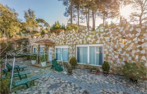 Vonkajšia záhrada v ubytovaní 2 Bedroom Nice Home In Puig Ventos