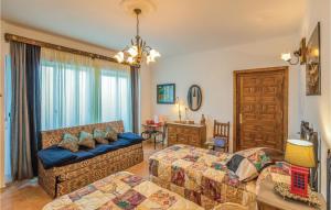 Posteľ alebo postele v izbe v ubytovaní 2 Bedroom Nice Home In Puig Ventos