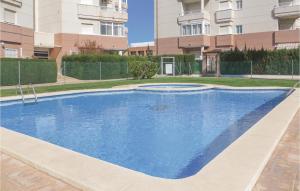 Bazén v ubytování Nice Apartment In Torrevieja With Wifi nebo v jeho okolí