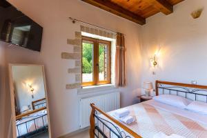 Giường trong phòng chung tại Villa Orthes