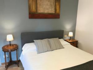 Posteľ alebo postele v izbe v ubytovaní Venice and Venice Apartments - private rooms in shared apartment