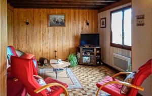 Seating area sa Awesome Home In Pontarlier With 3 Bedrooms And Wifi