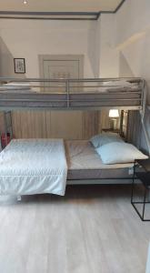 Dviaukštė lova arba lovos apgyvendinimo įstaigoje Le Rusticka